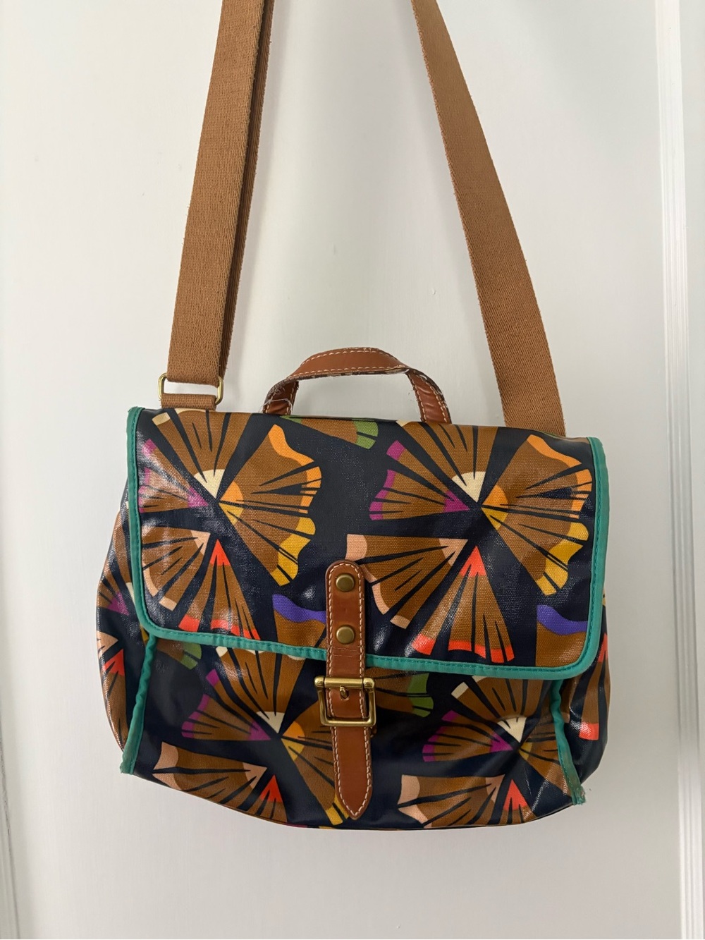 Women's Fossil Art Canvas Crossbody Satchel - Tan Trim